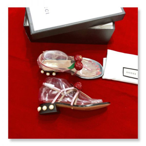 G*u*i-sandals-15