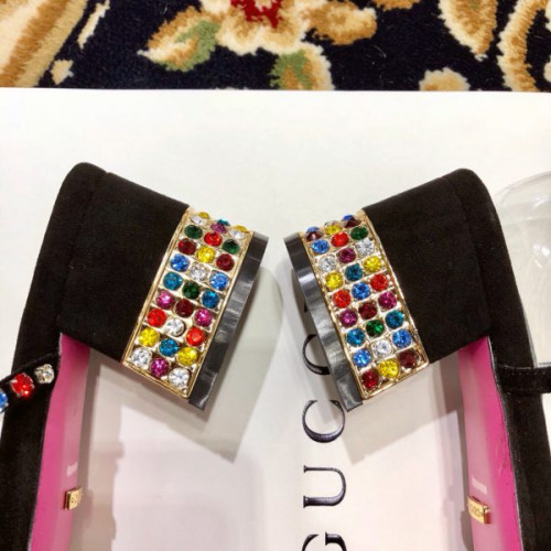G*u*i-sandals-5