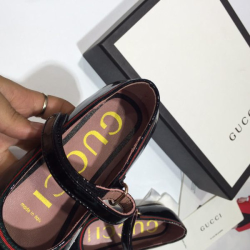 G*u*i-shoes-56-5-5-9-5-16-2-13-12