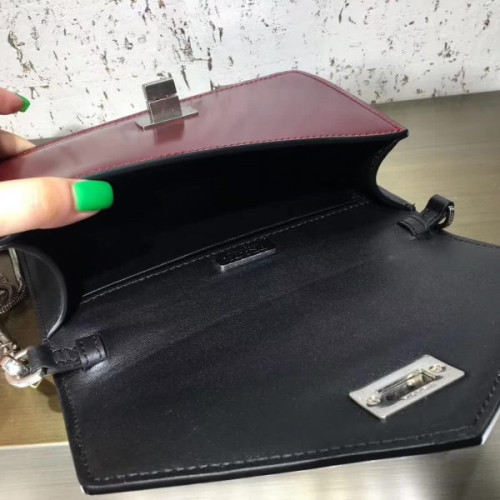 Pra*a-bag-137
