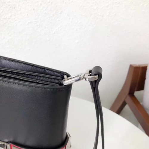 Pra*a-bag-195