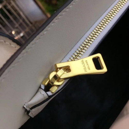 Pra*a-bag-51