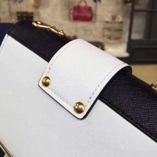 Pra*a-bag-65