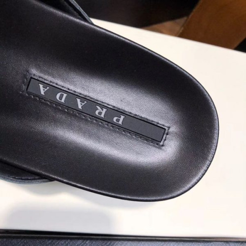 Pra*a-slippers
